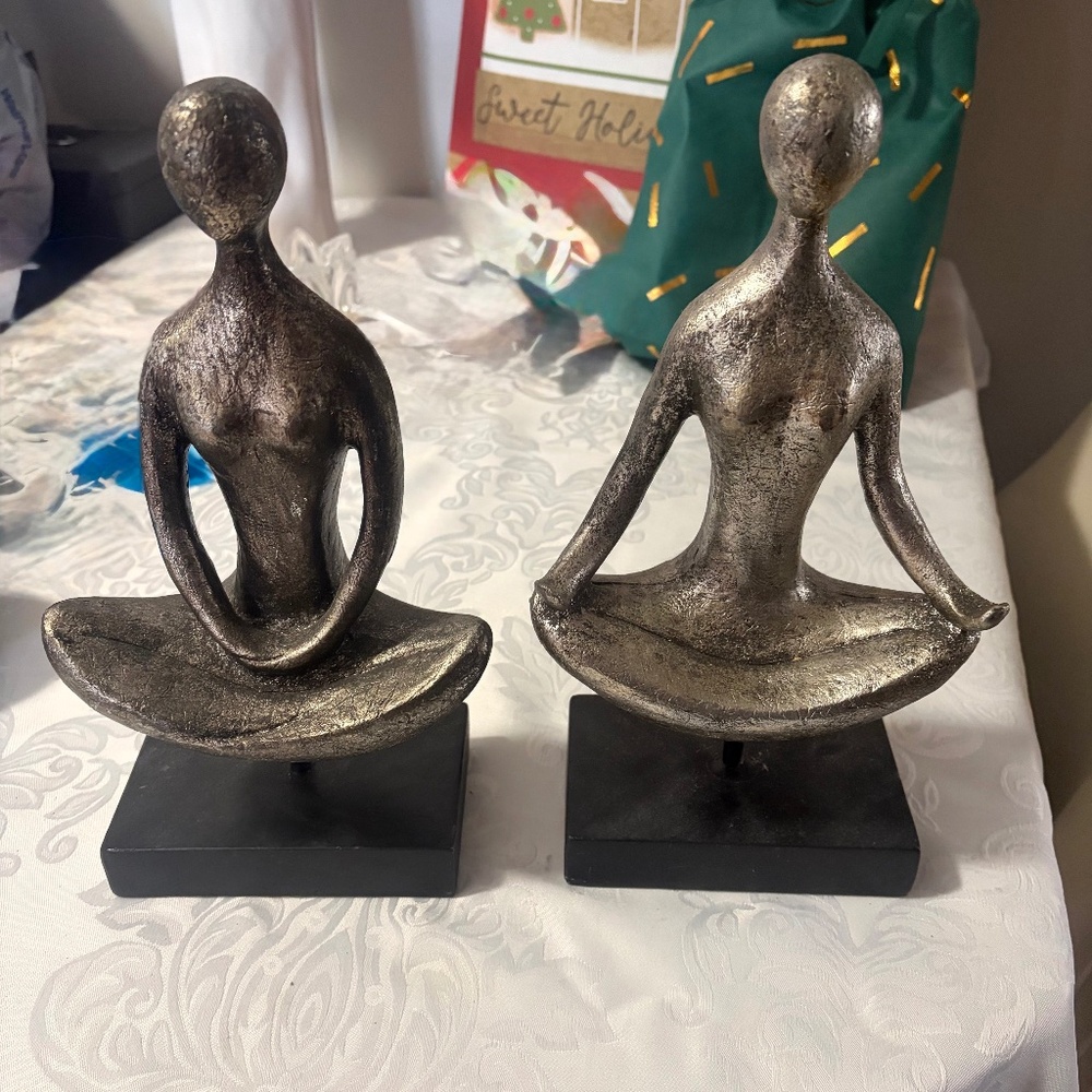 Yoga figures